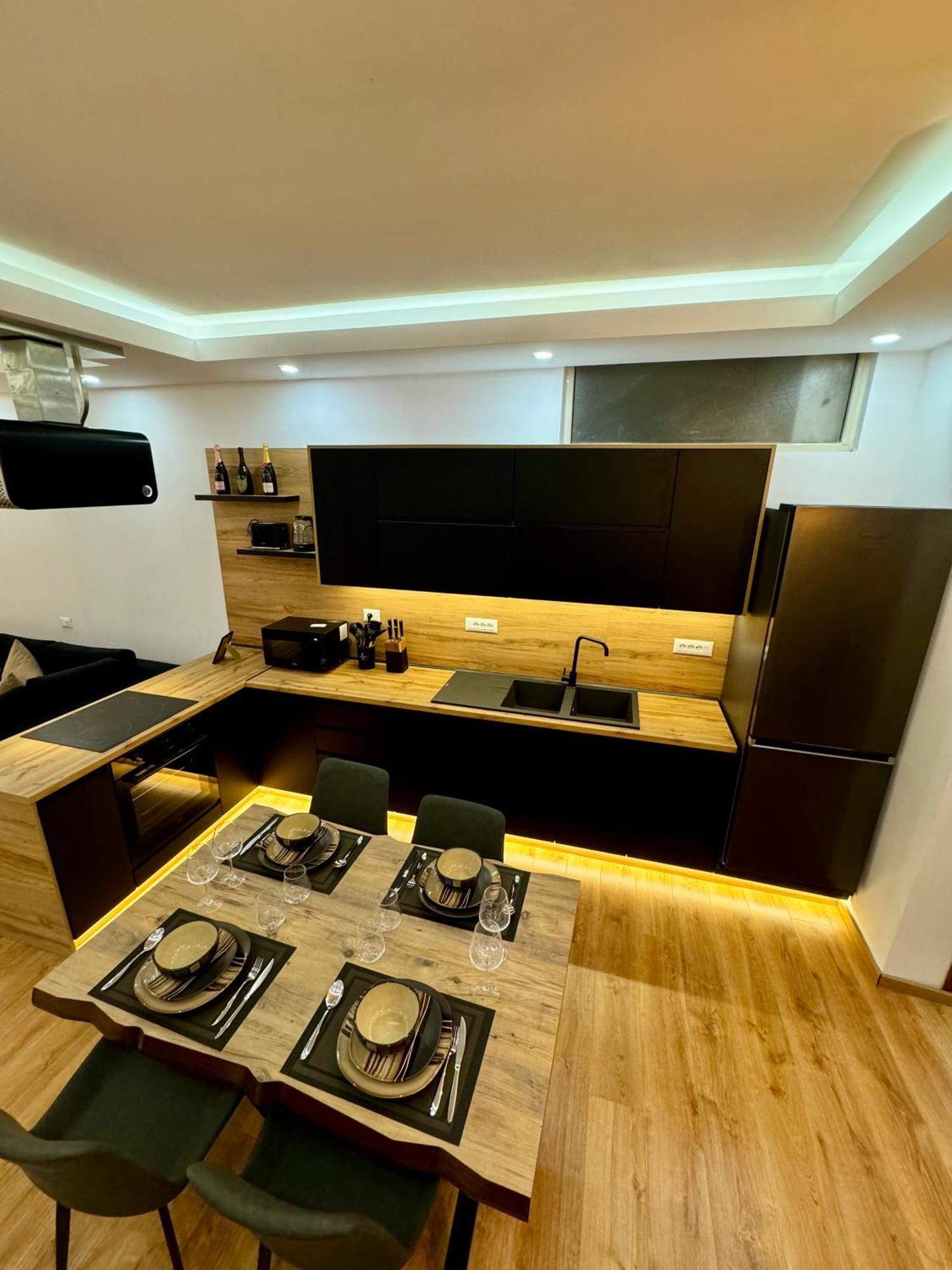 Luxury Central Baba Apartment Σκόδρα Εξωτερικό φωτογραφία